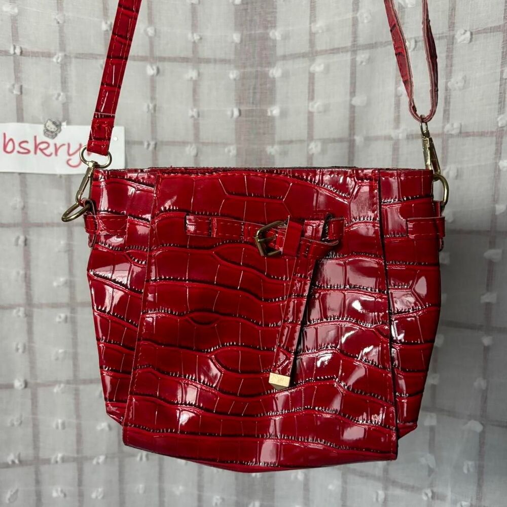 Unbranded Women's Gold and Red Bag